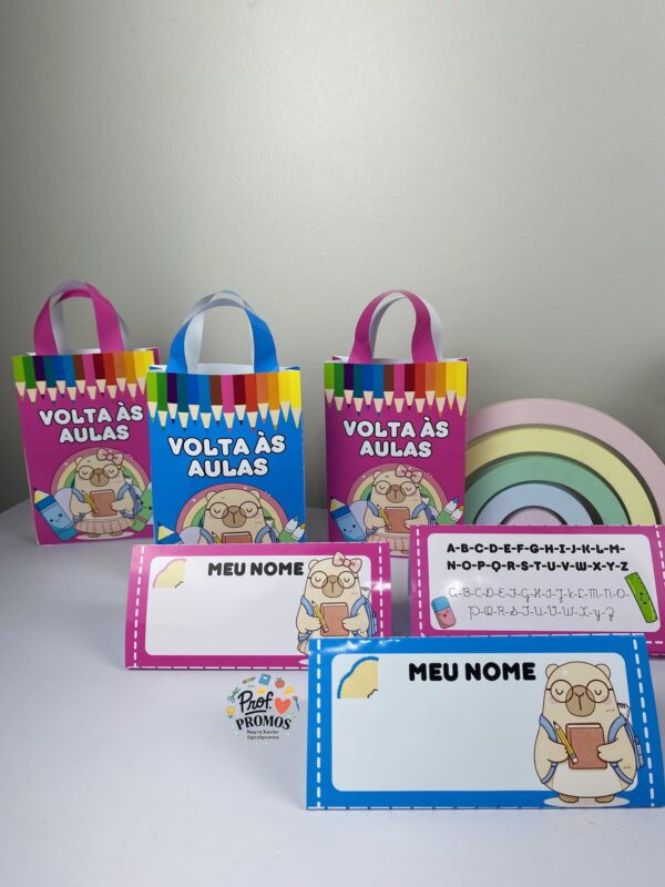 Lembrancinhas Volta às Aulas - Crachá de Mesa Capivara